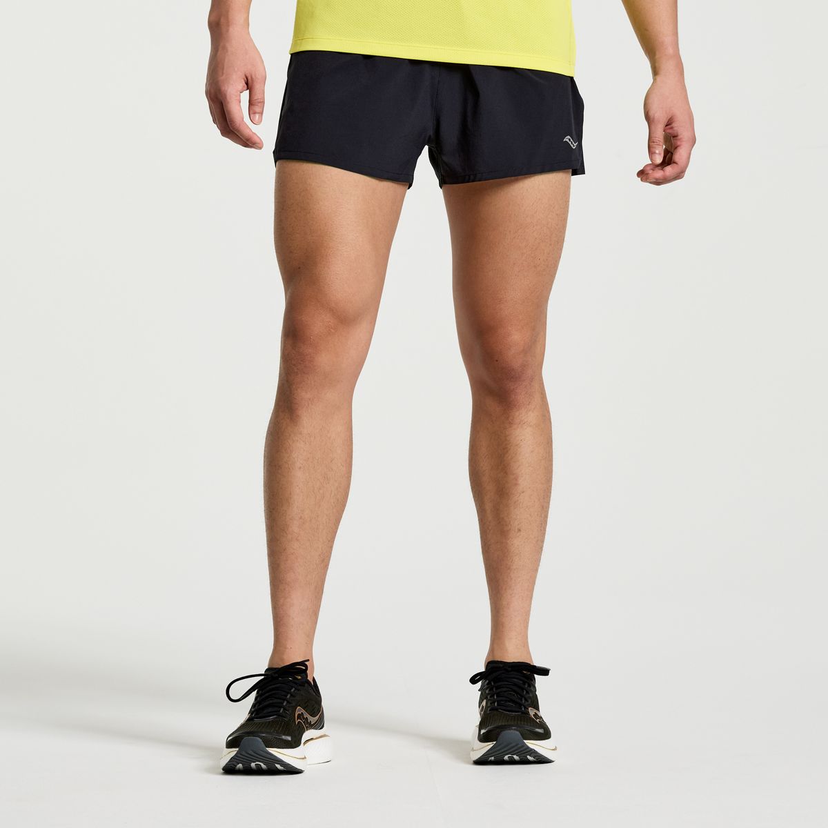 Saucony Men's Outpace 2.5" Split Short