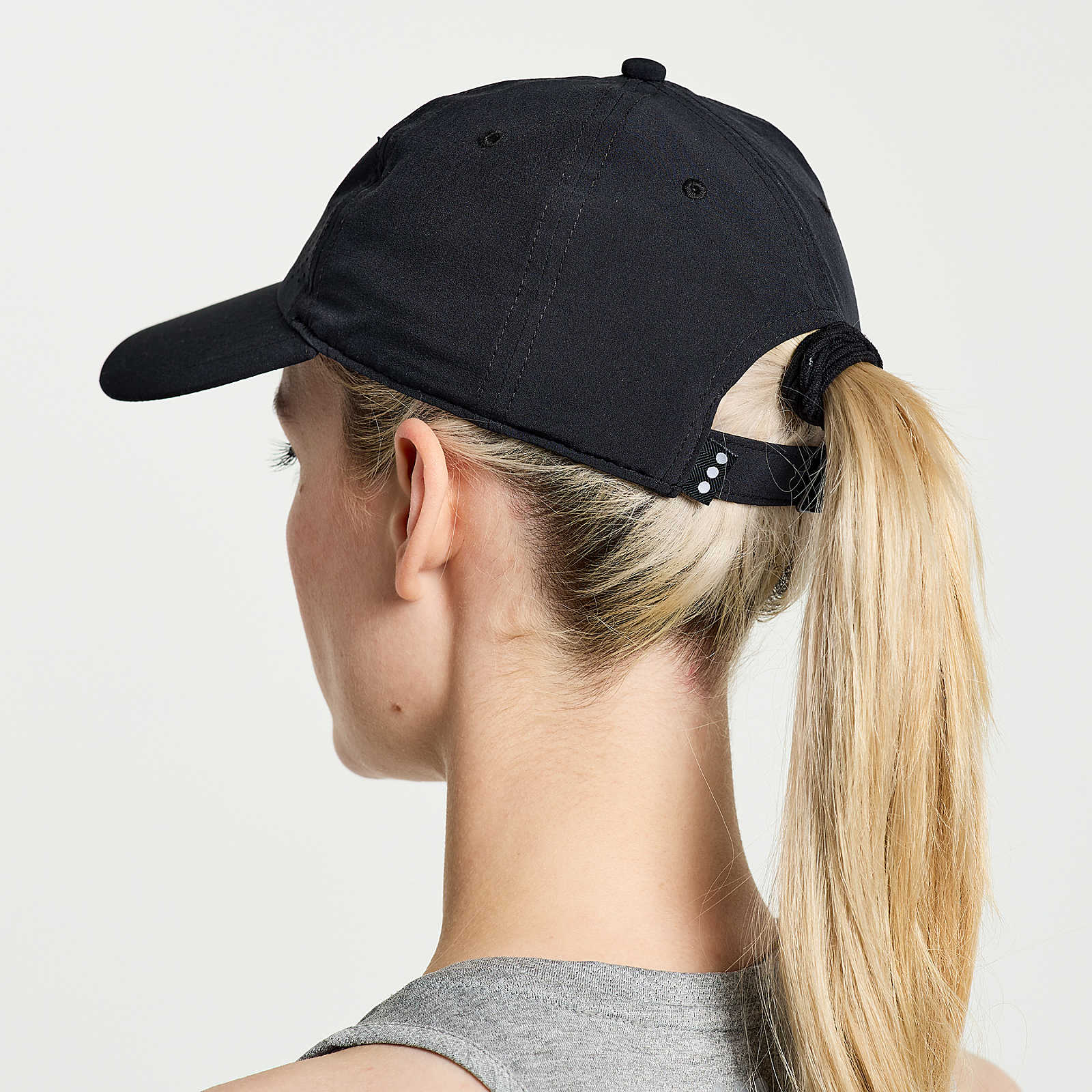 Saucony Outpace Petite Hat